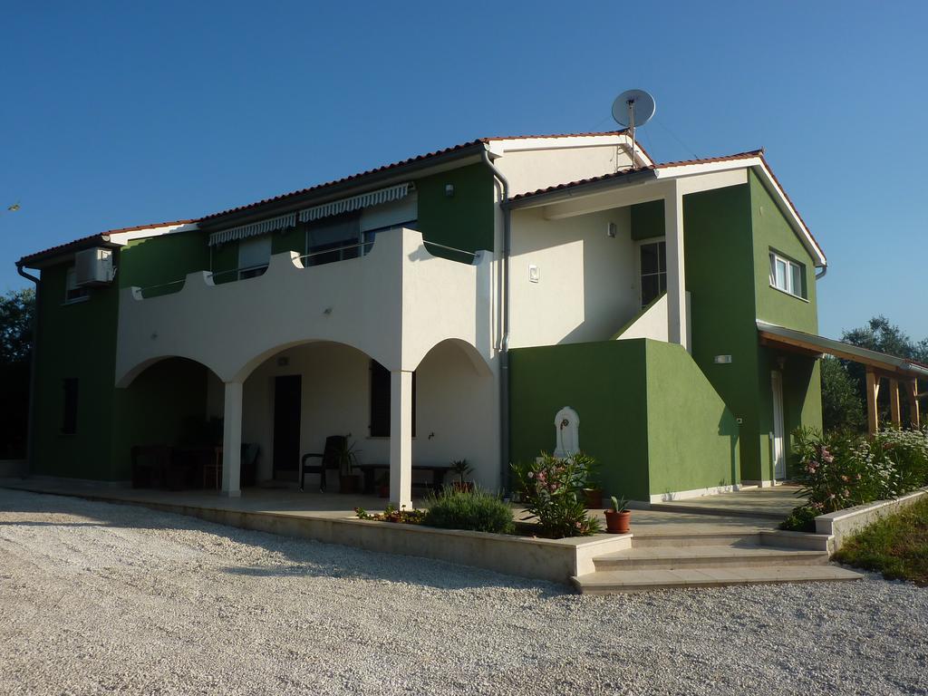 Galižana Apartment Greeny מראה חיצוני תמונה
